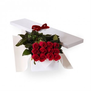 18-red-roses-in-a-box