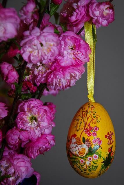 floral-inspired-easter-decorations-2